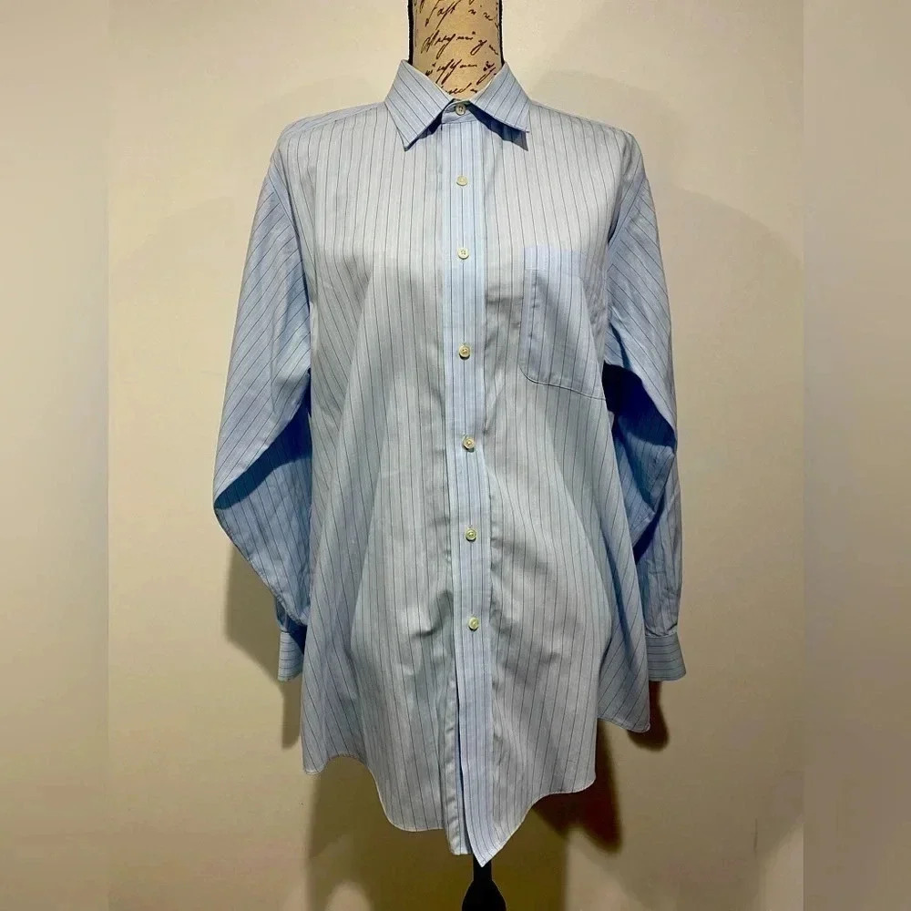 Brooks Brothers long sleeve button down shirt. Light blue. Sz 15.5-32/33